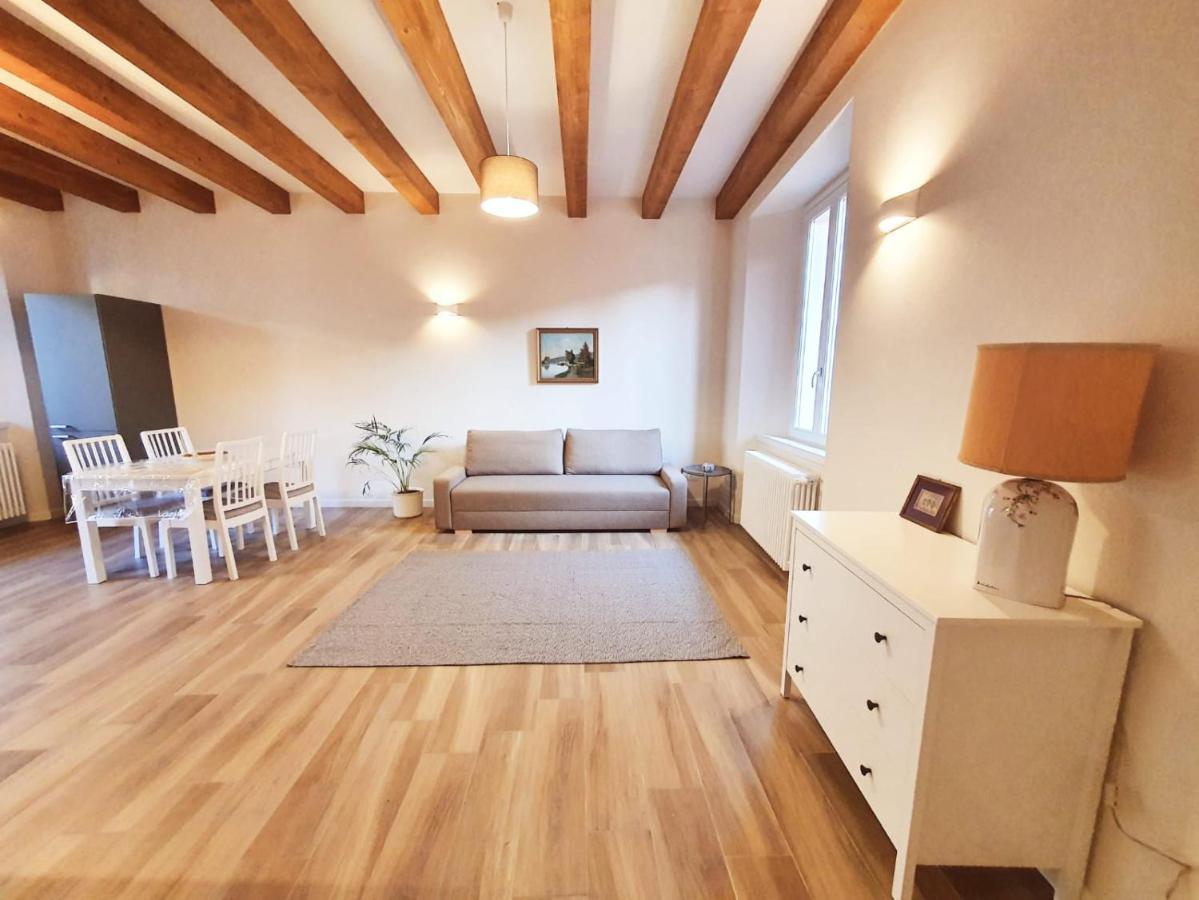 Residenza La Ruga Matilde & Eleonora Apartments Lake แวร์บาเนีย ภายนอก รูปภาพ