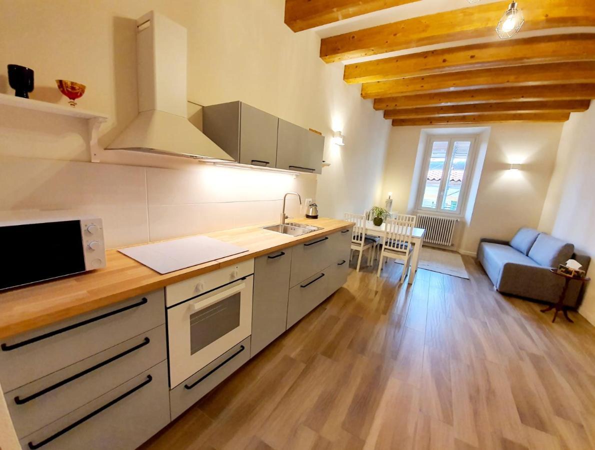 Residenza La Ruga Matilde & Eleonora Apartments Lake แวร์บาเนีย ภายนอก รูปภาพ